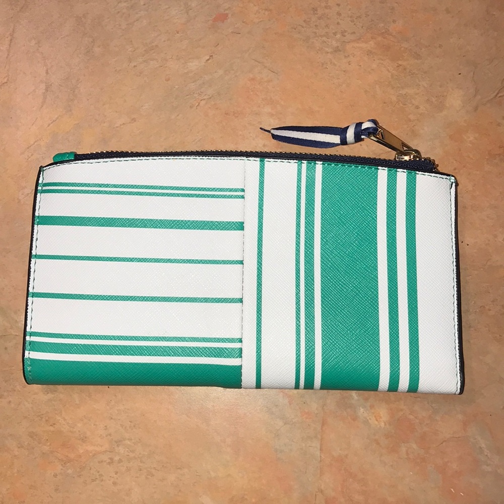 Wallet - Picture 2 of 5